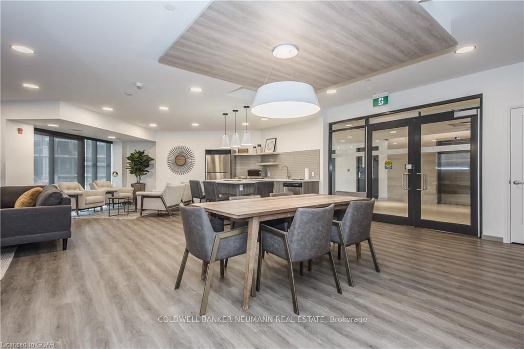 332 Gosling Gardens, #314