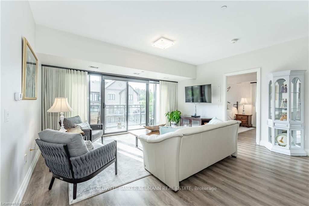 332 Gosling Gardens, #314