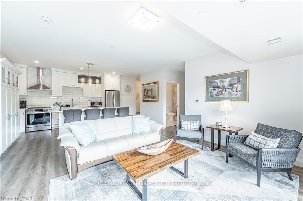 332 Gosling Gardens, #314
