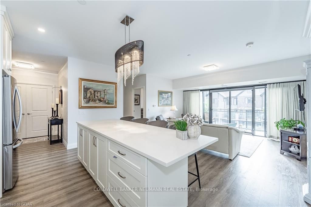 332 Gosling Gardens, #314