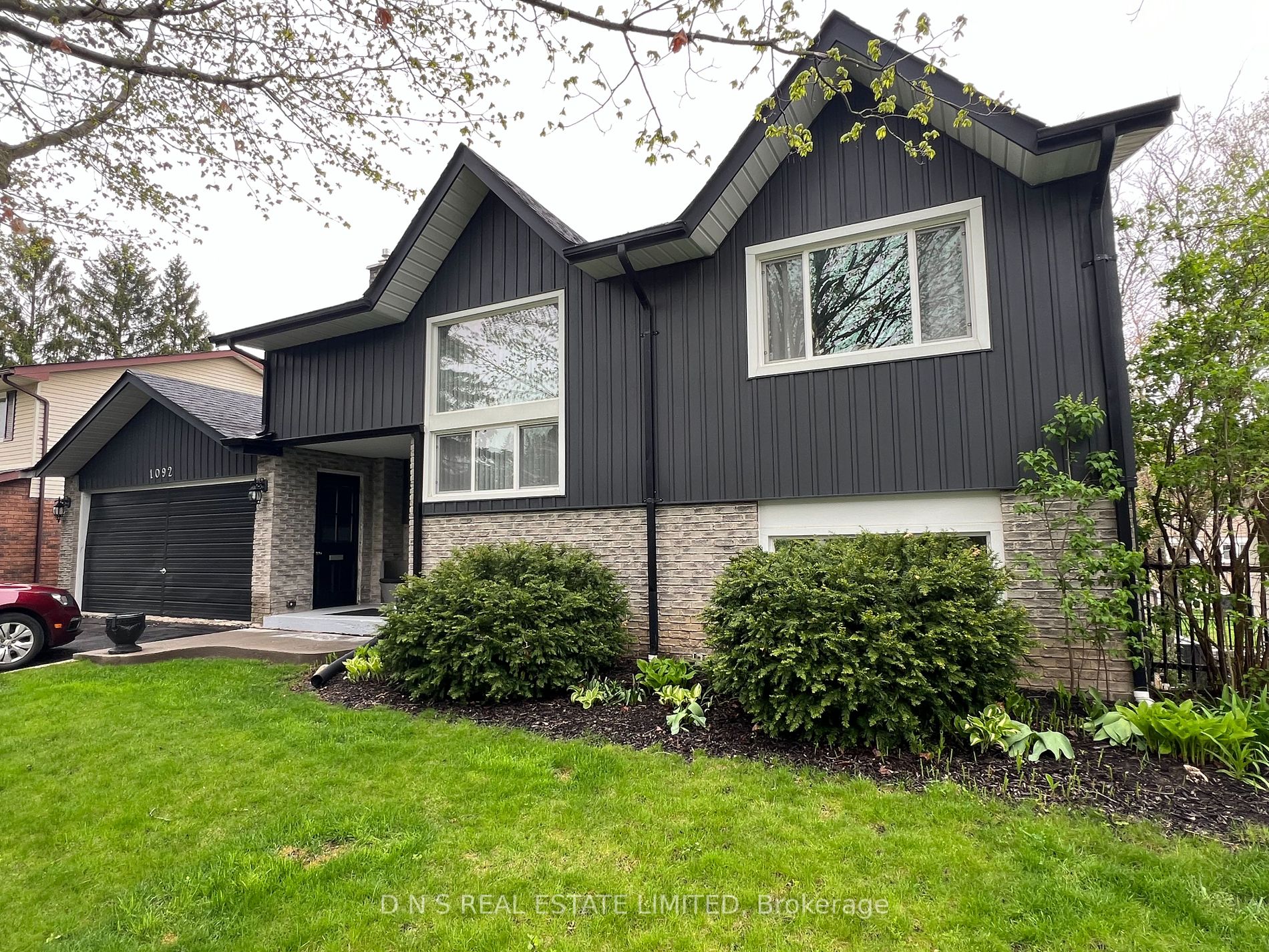 1092 Danita Boulevard