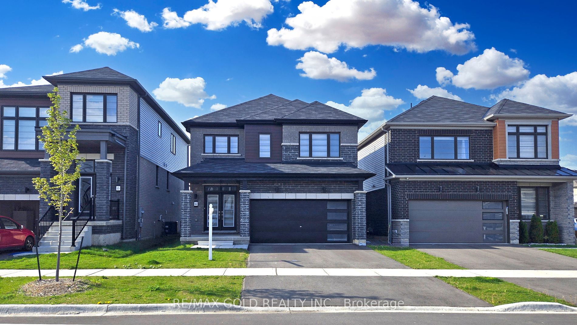 4 Gunn Ave