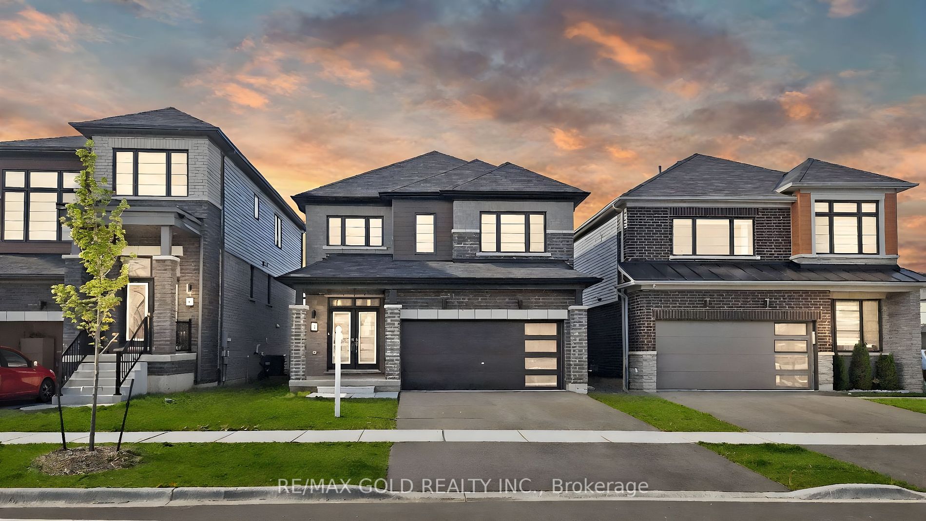 4 Gunn Ave
