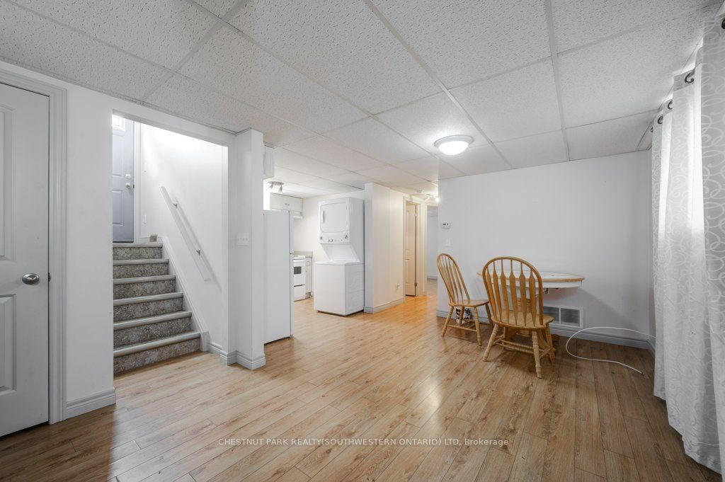 634 Princess St