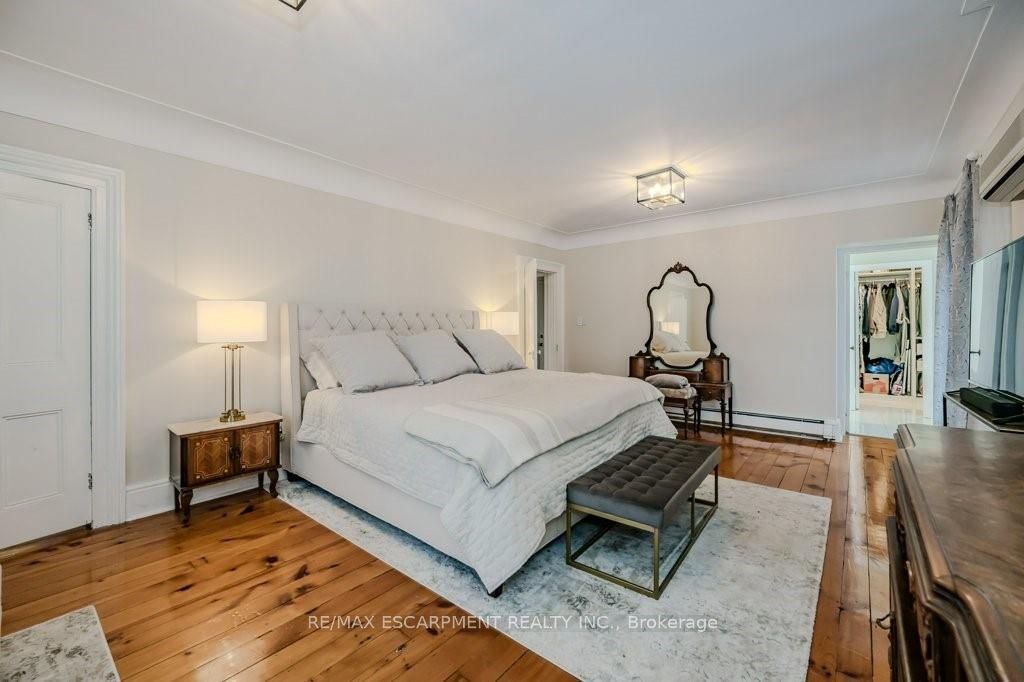 180 Concession St