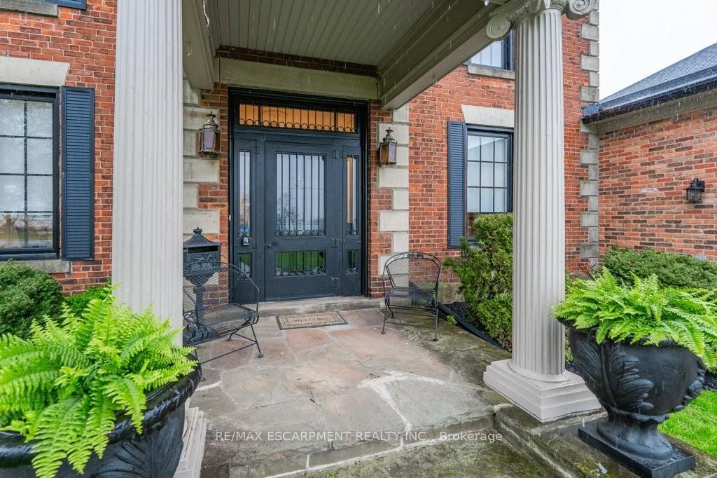 180 Concession St