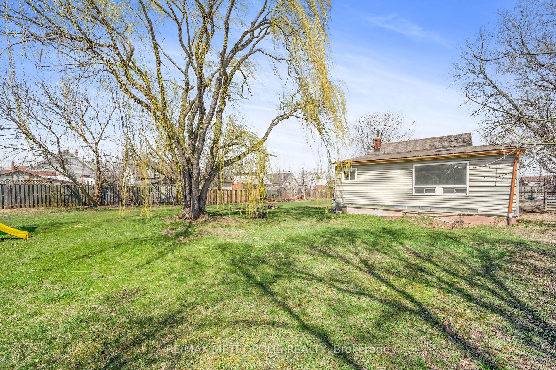 719 Knox Ave
