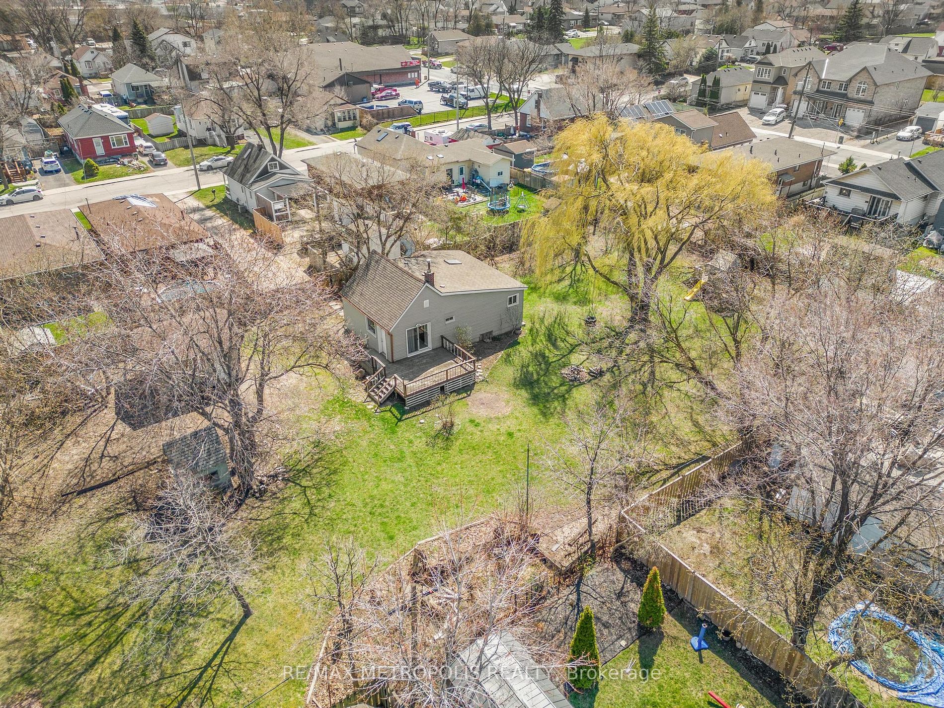 719 Knox Ave