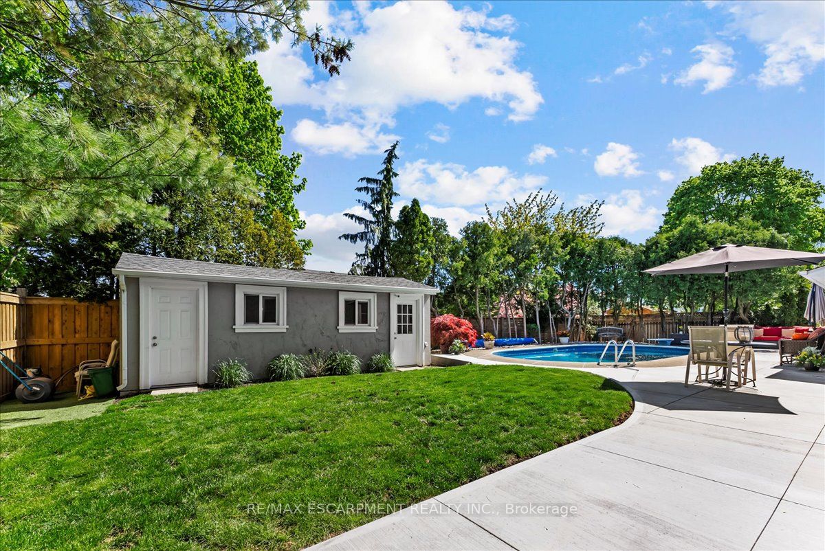 83 Dorchester Dr