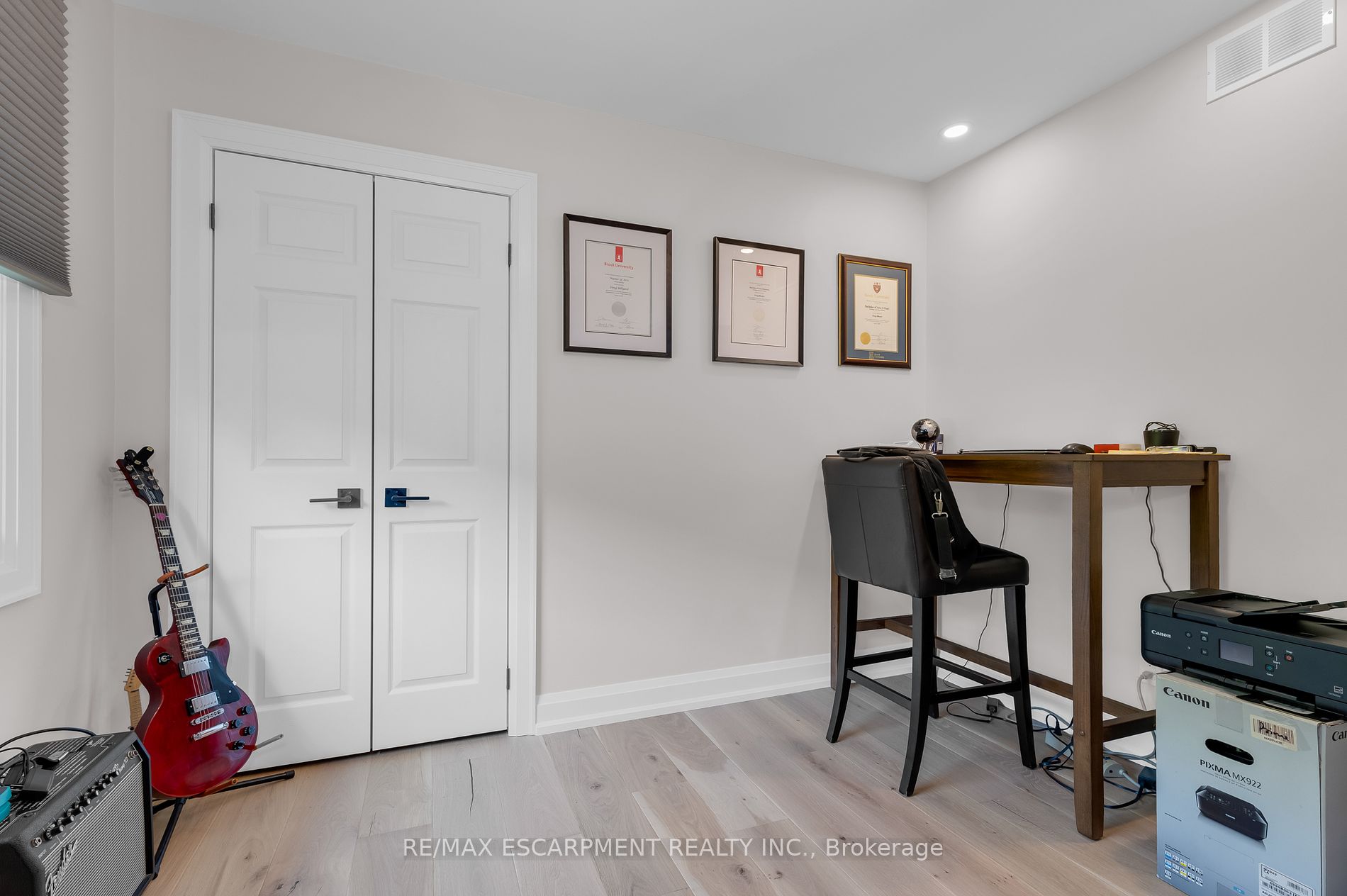 83 Dorchester Dr