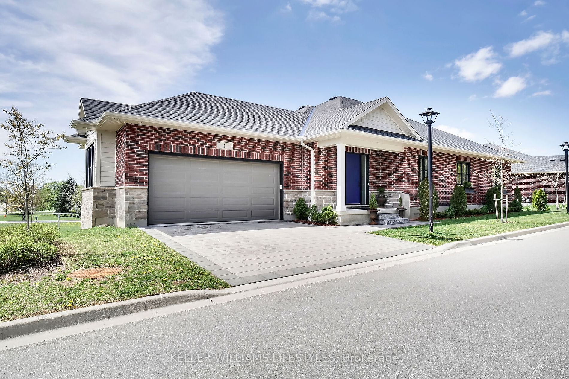 10038 Oxbow Drive #1