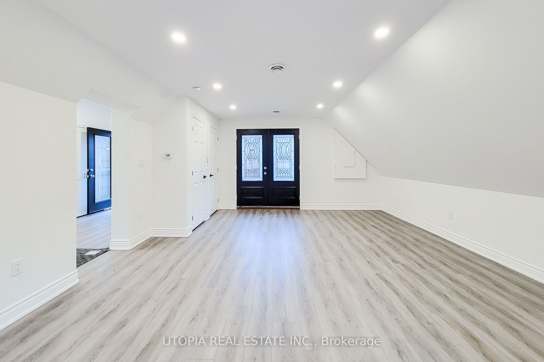 184 Beach Boulevard