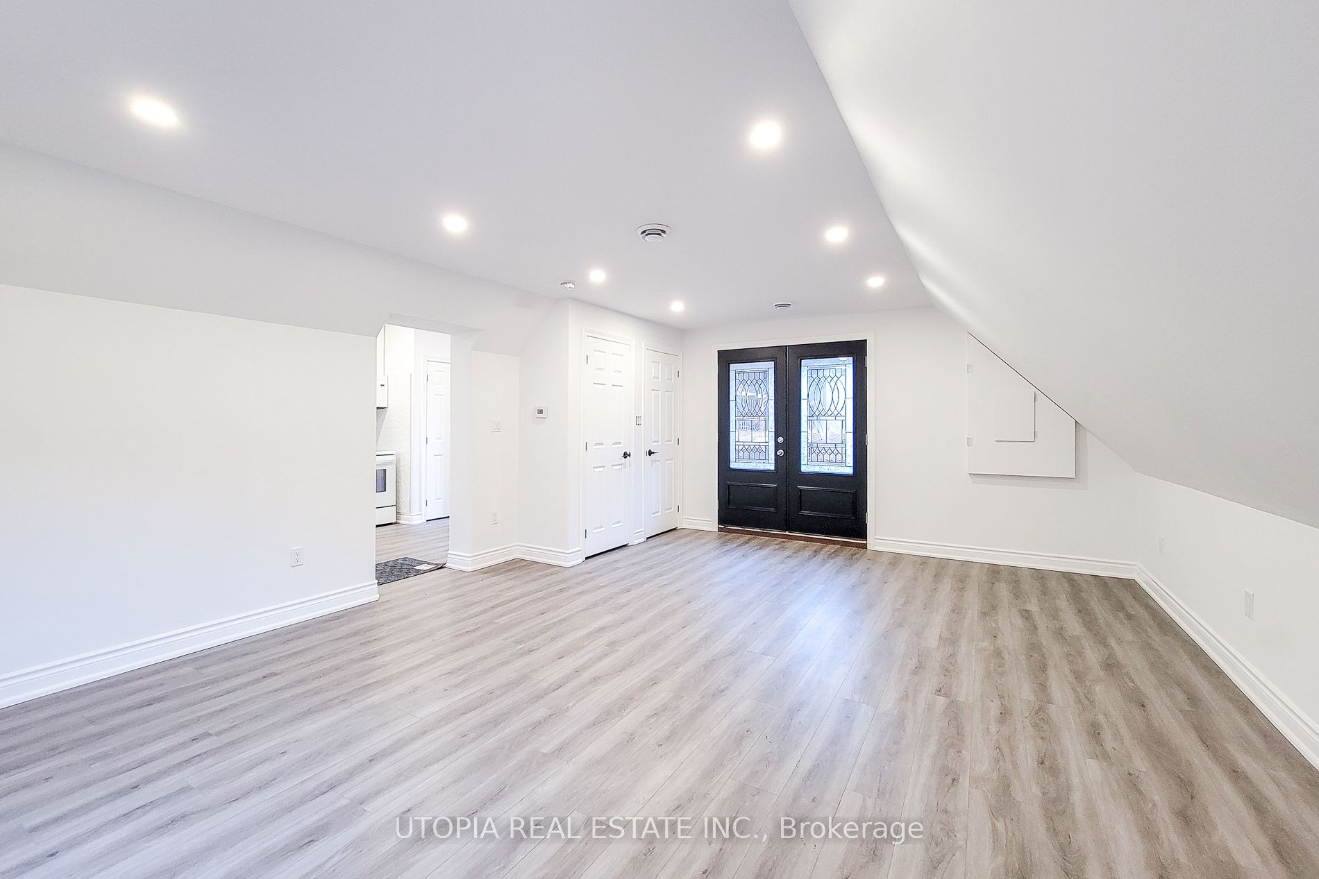 184 Beach Boulevard