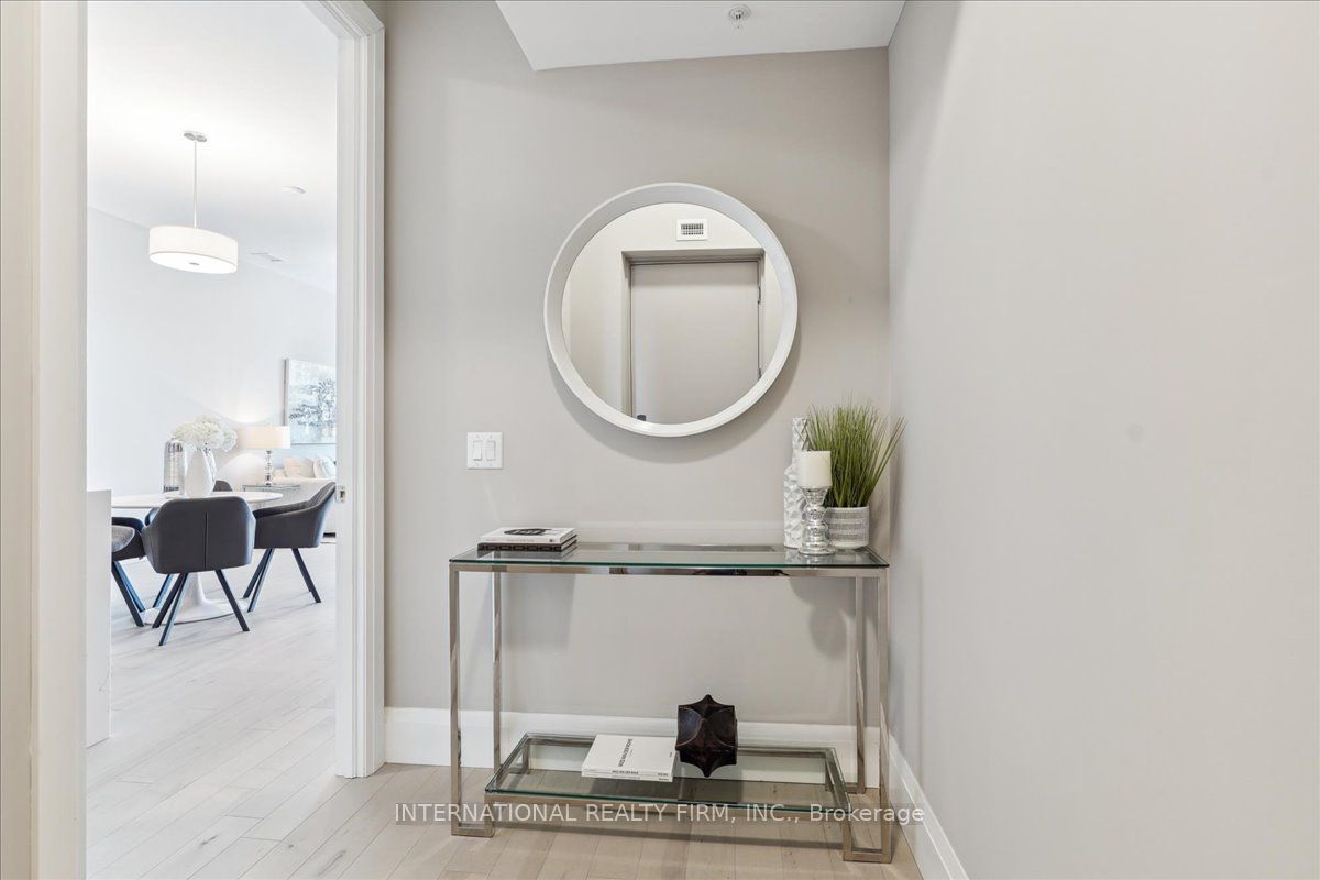 73 Arthur Street S, #101