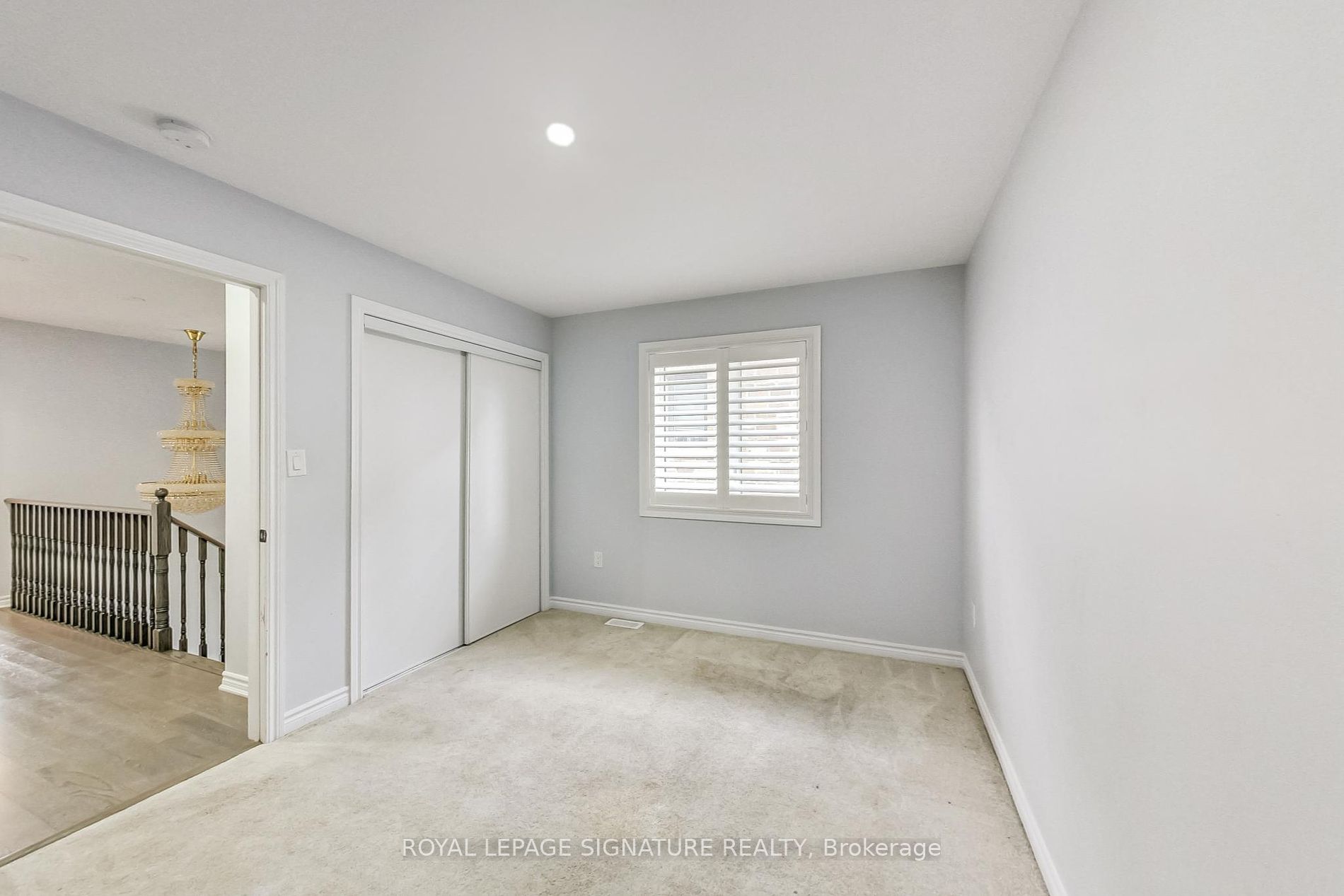22 Larry Crescent
