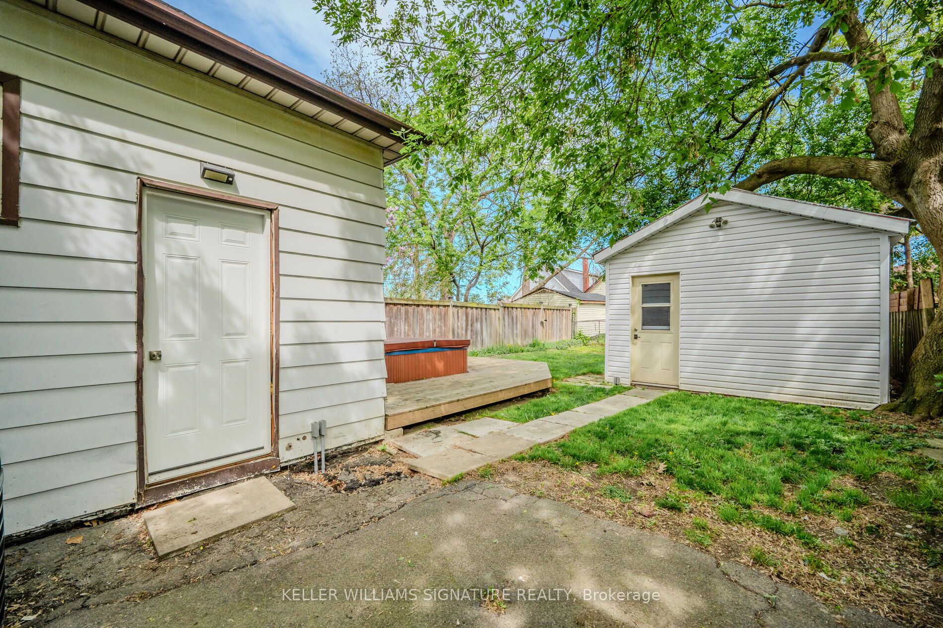 278 Normanhurst Avenue