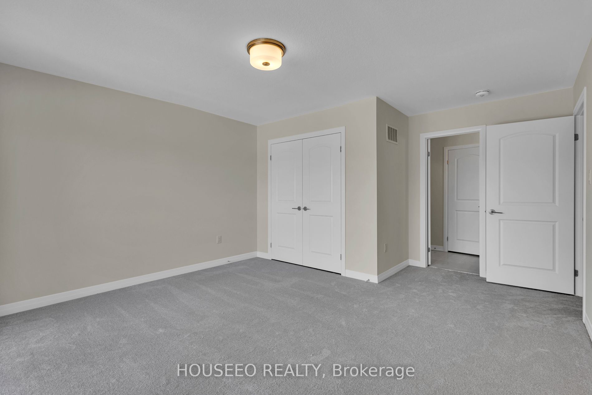 87 Macklin Street