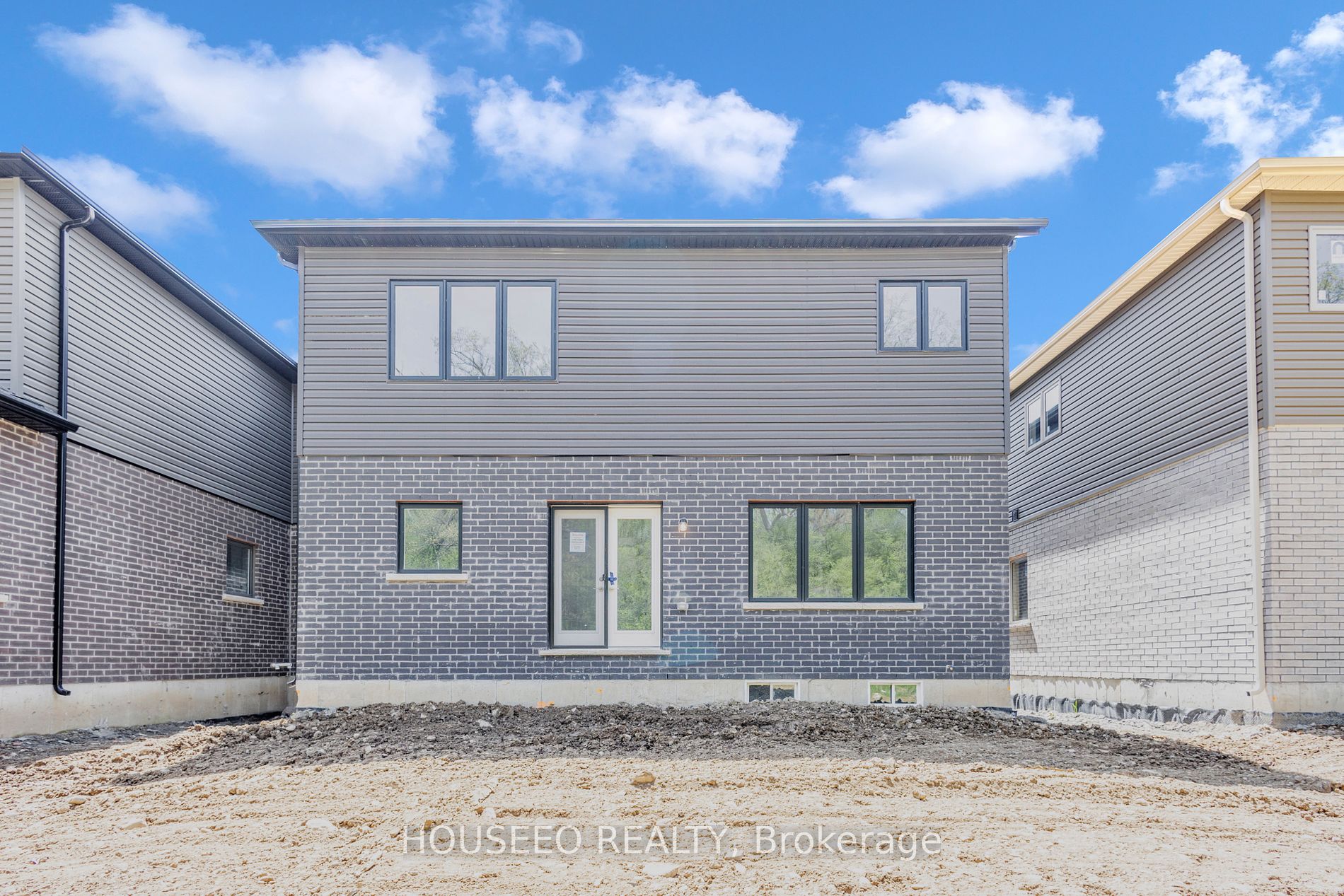 87 Macklin Street