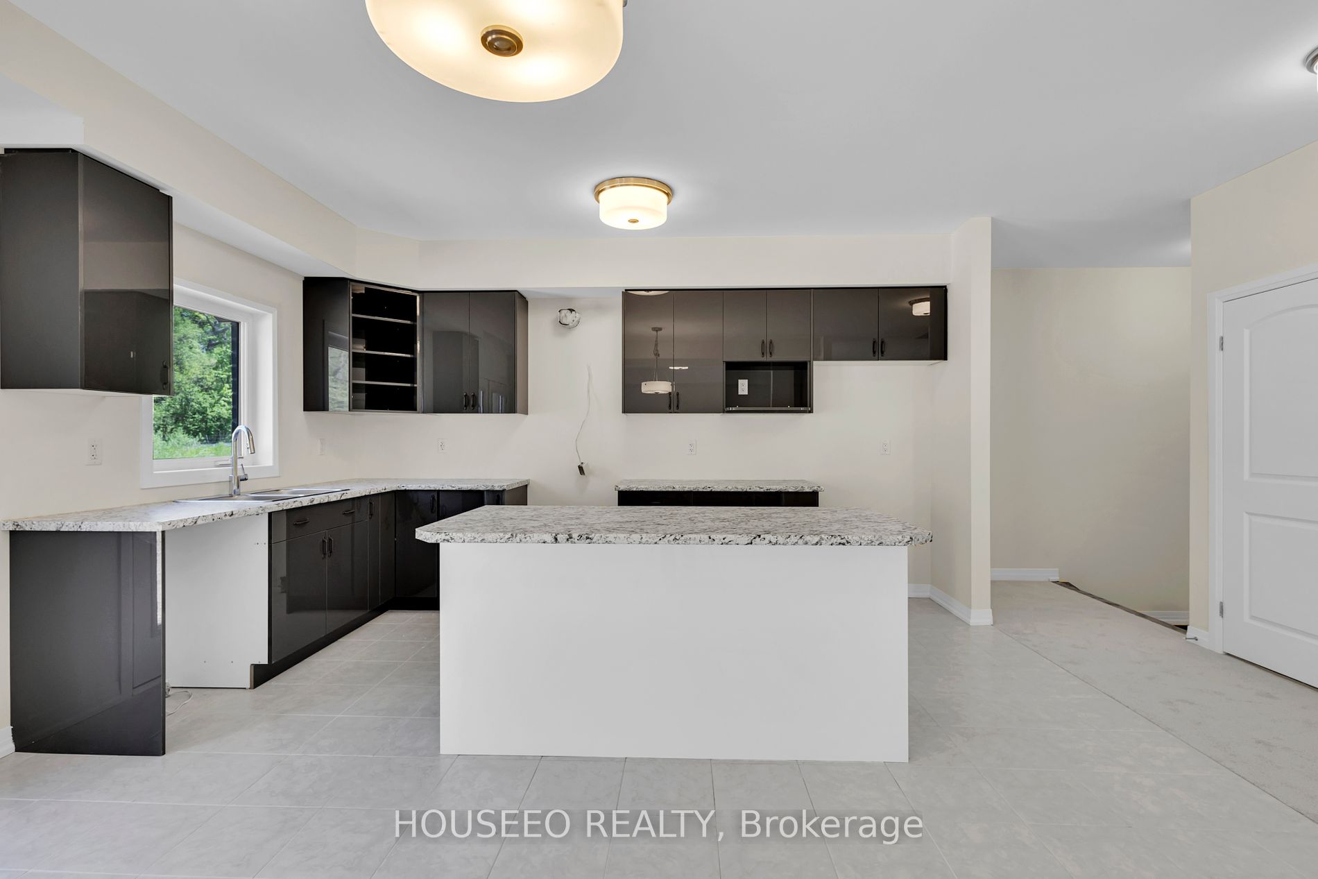 87 Macklin Street