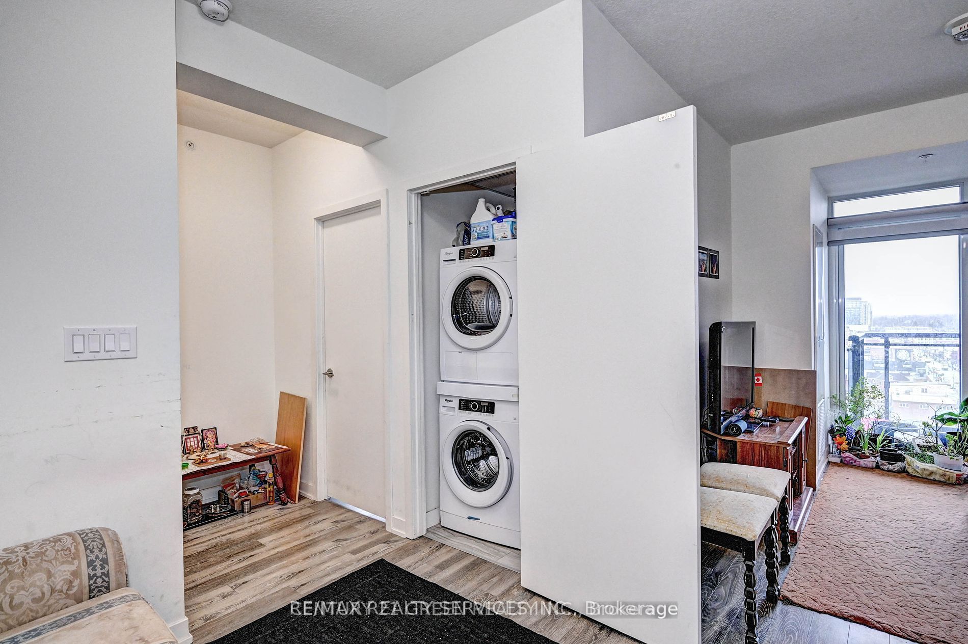 128 King Street N, #1402