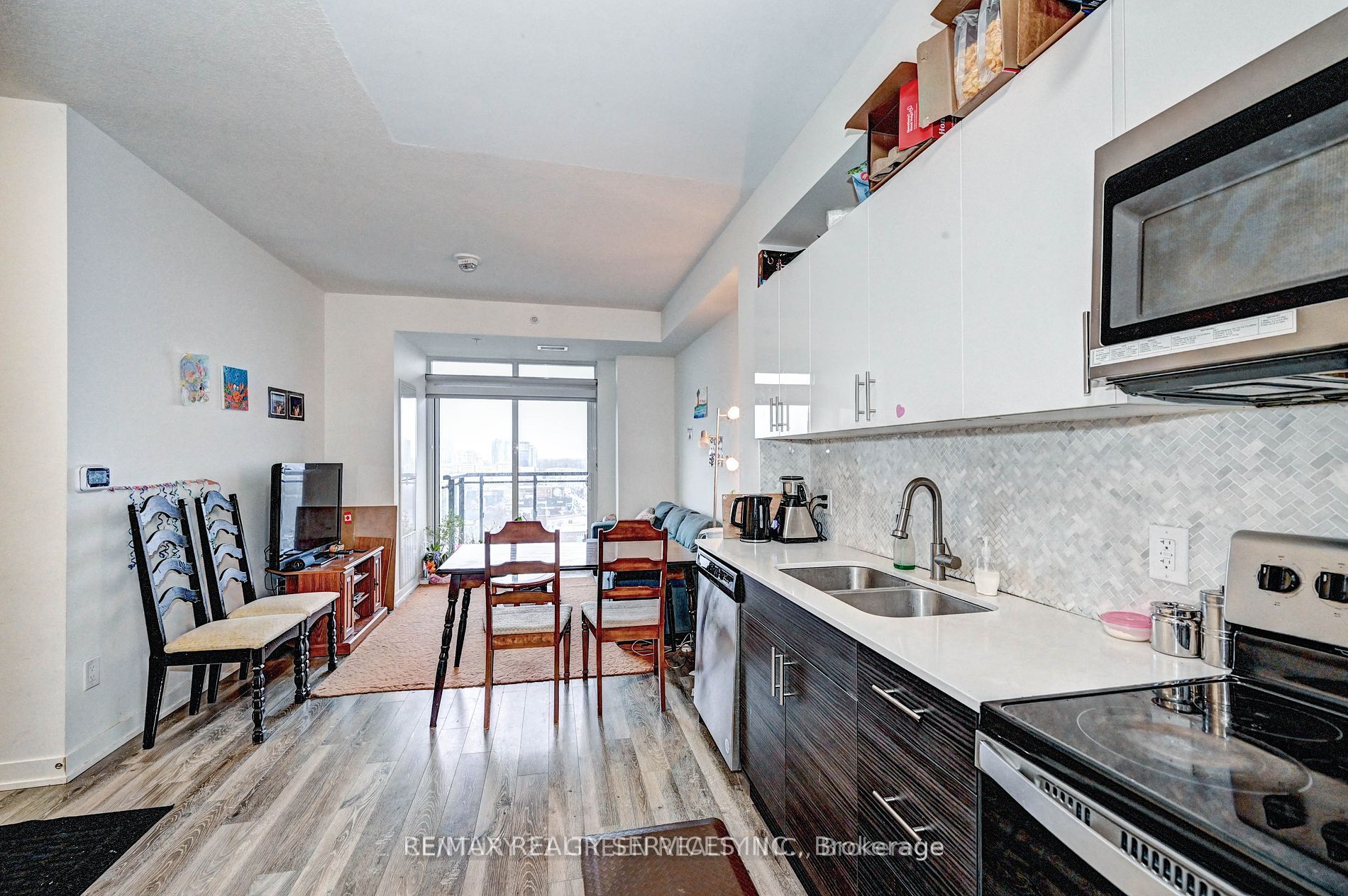 128 King Street N, #1402