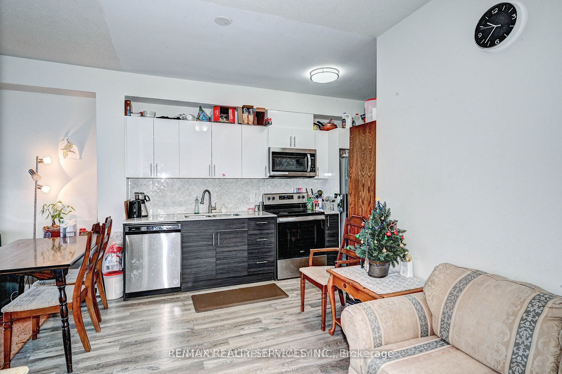 128 King Street N, #1402