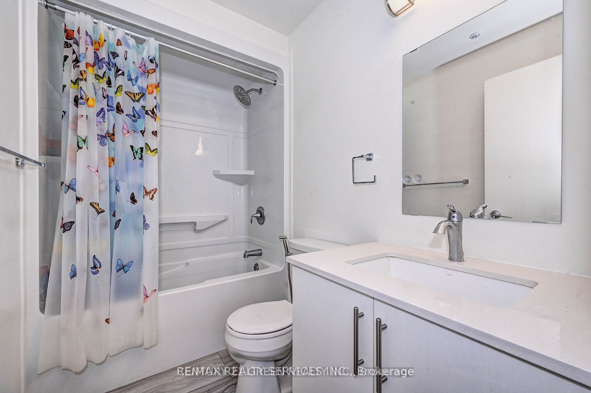 128 King Street N, #1402