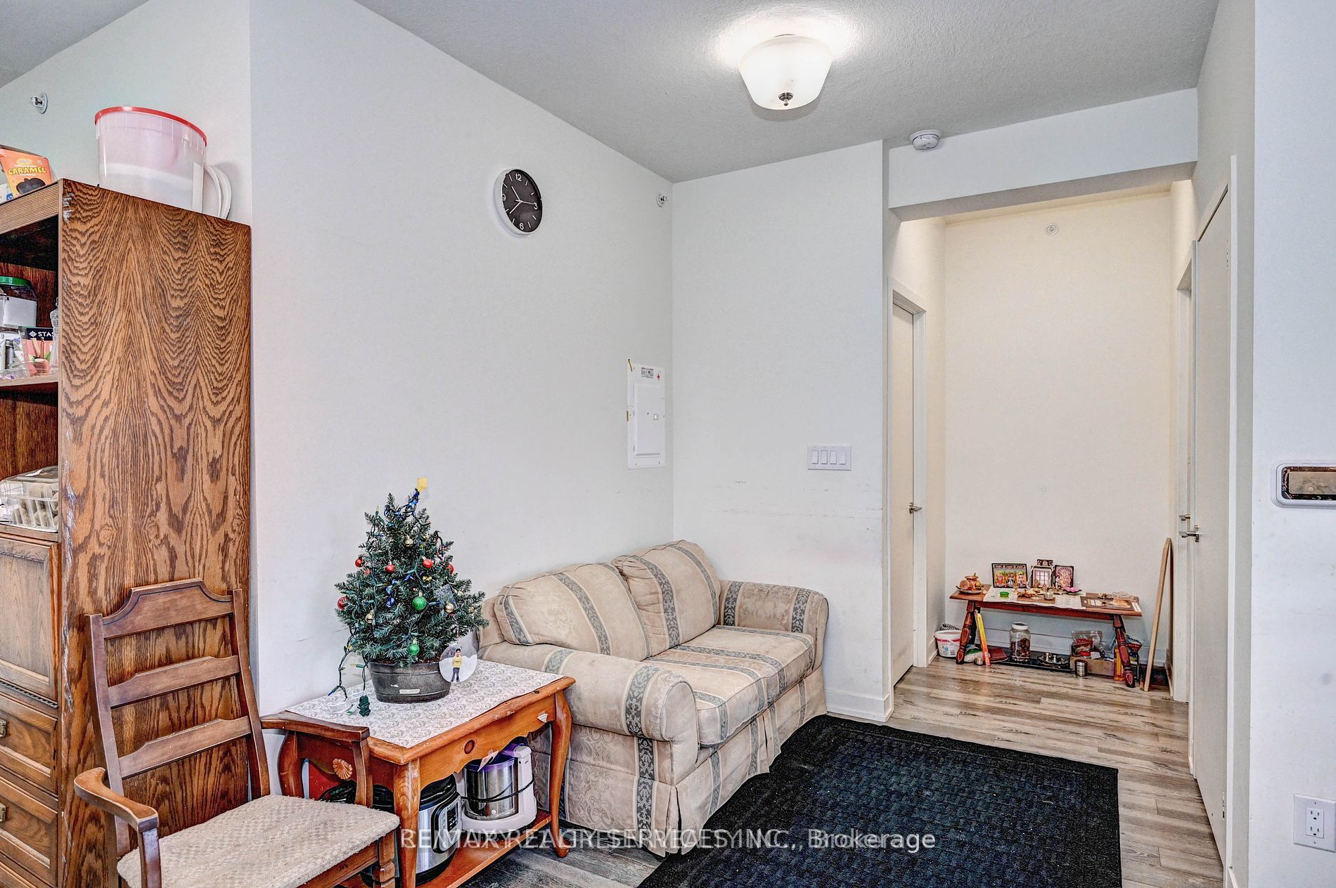 128 King Street N, #1402