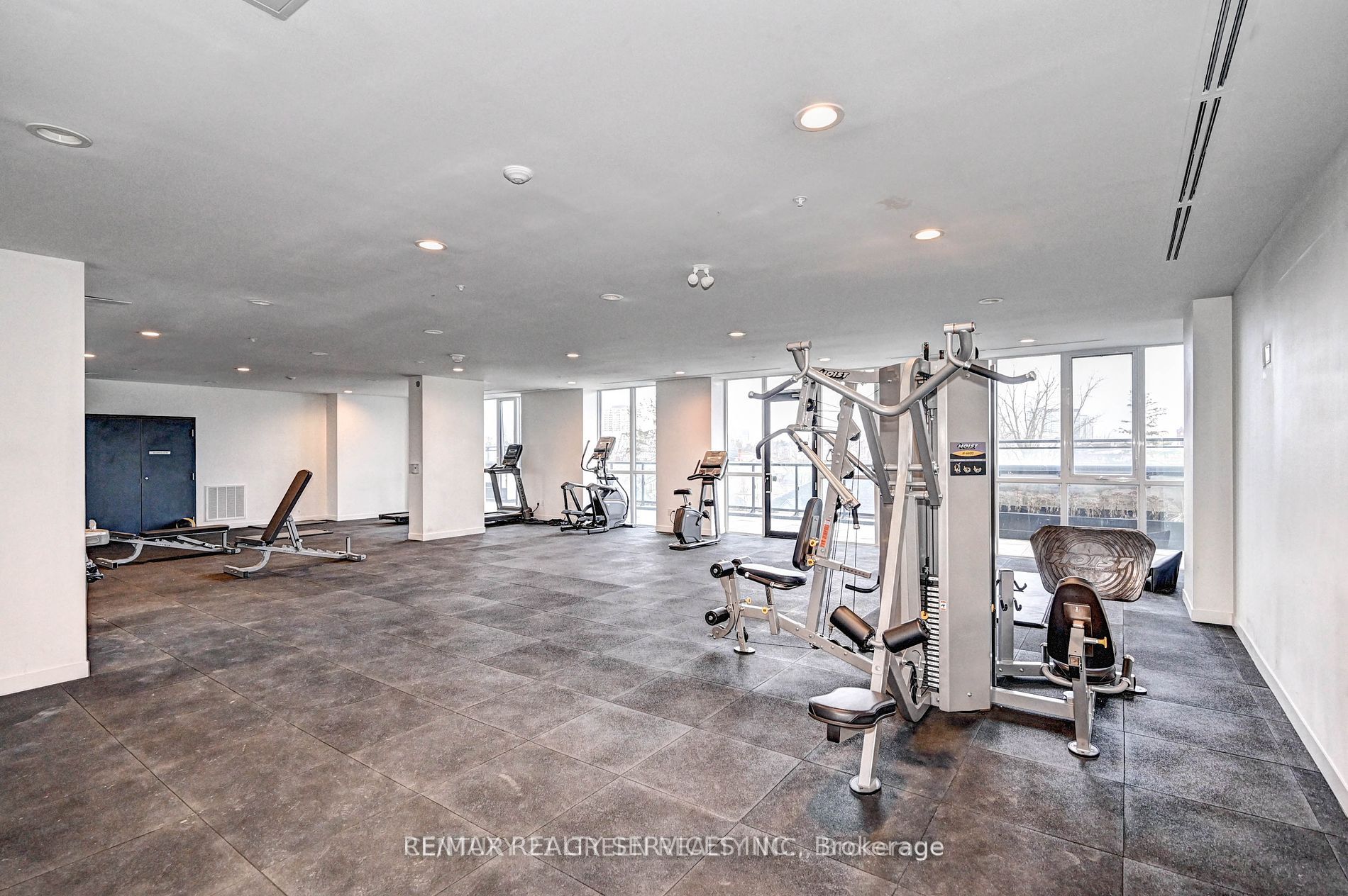 128 King Street N, #1402