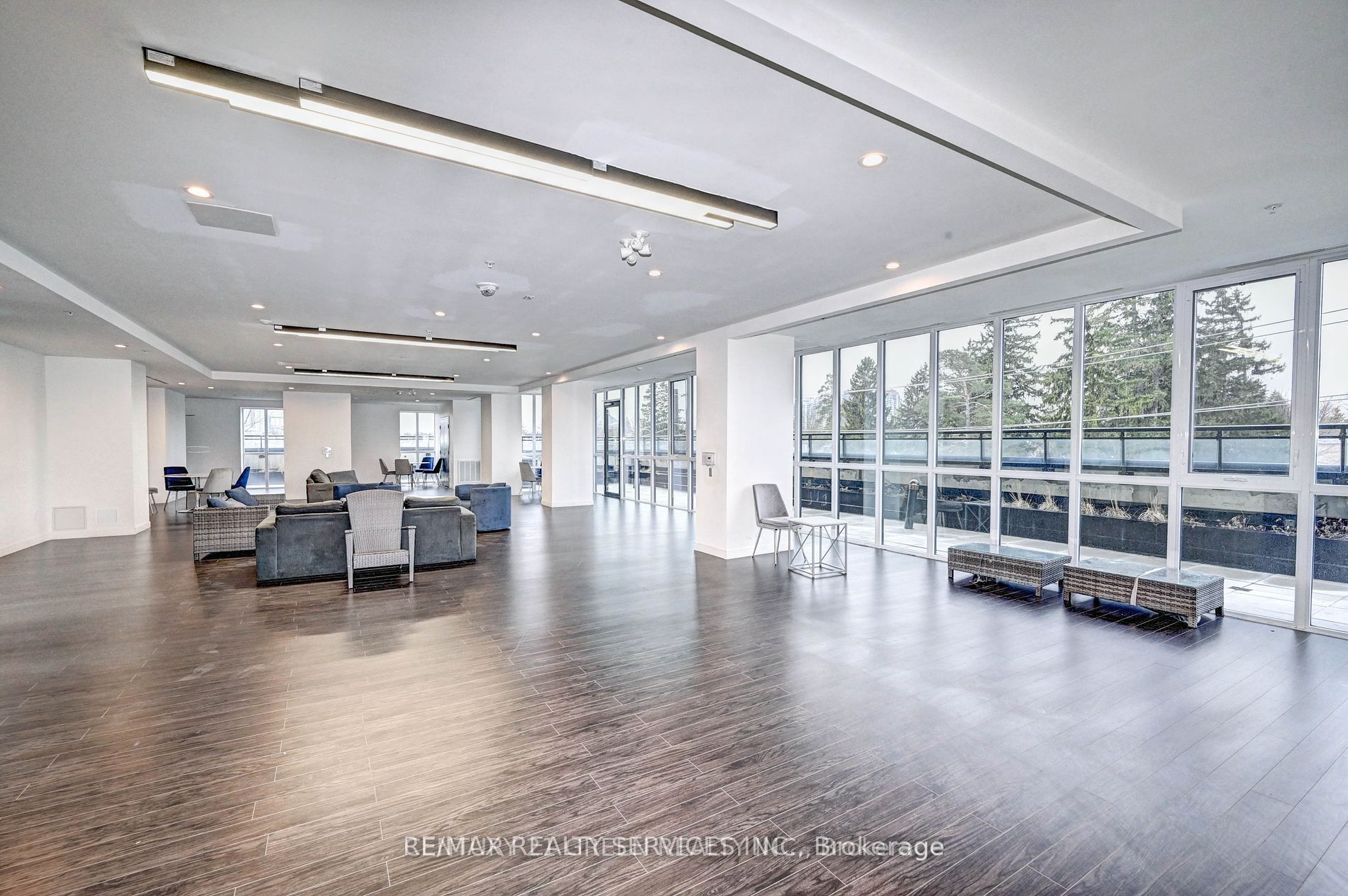 128 King Street N, #1402