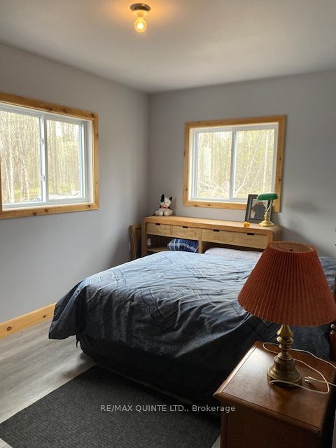 325 Douglas Road W