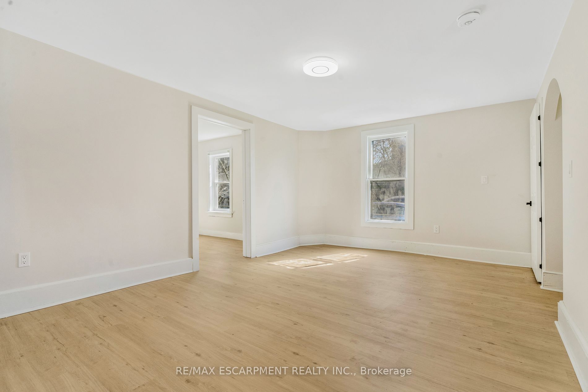 16 Albert Street