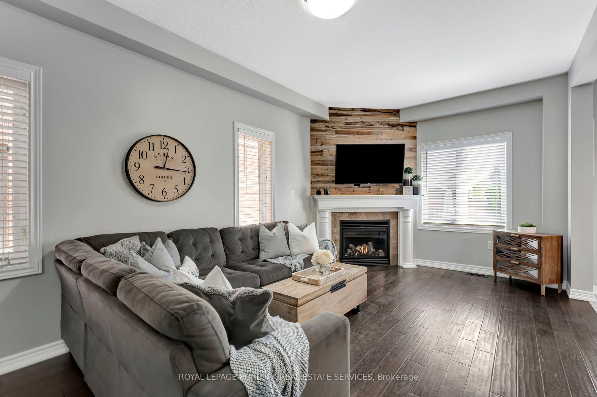16 Hitching Post Ridge