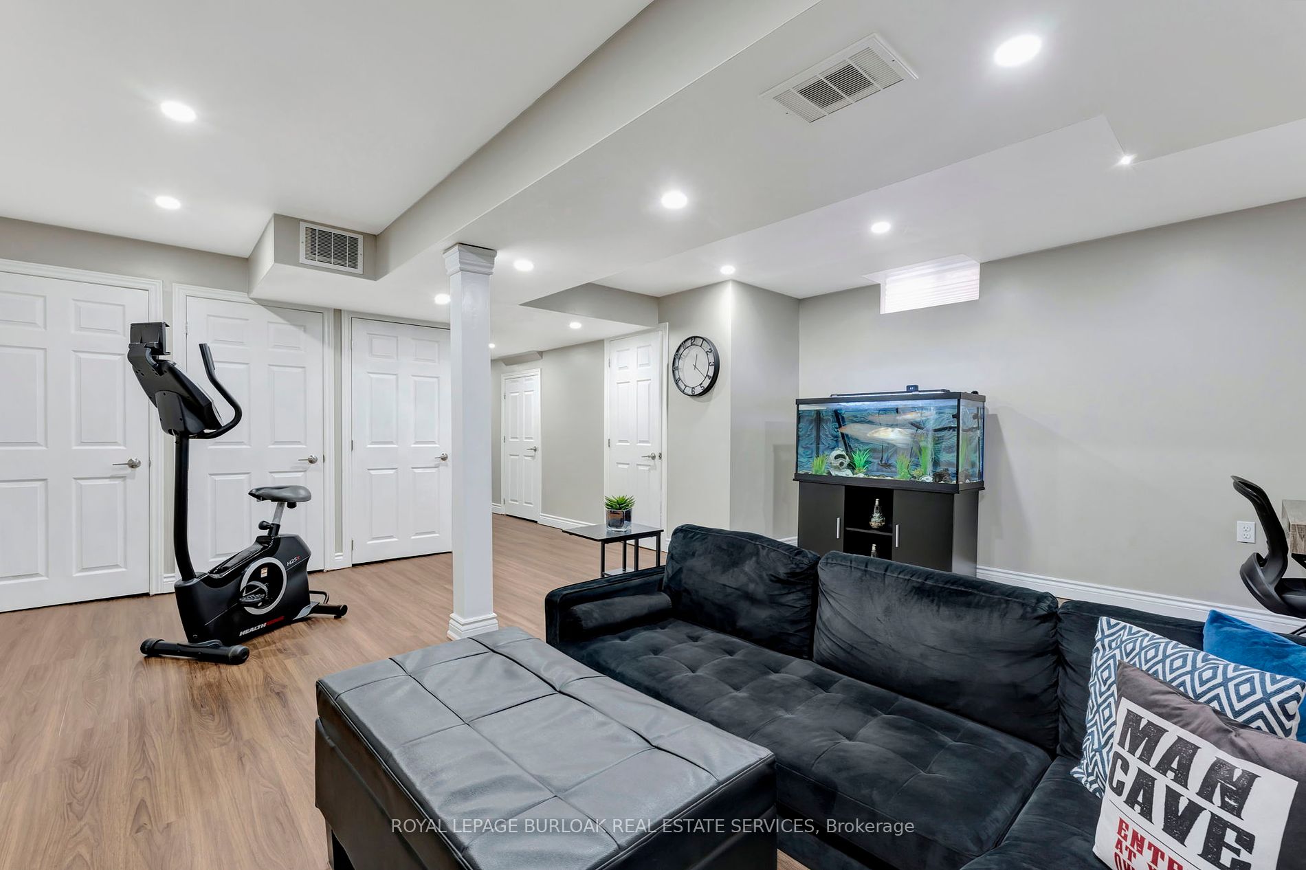 16 Hitching Post Ridge