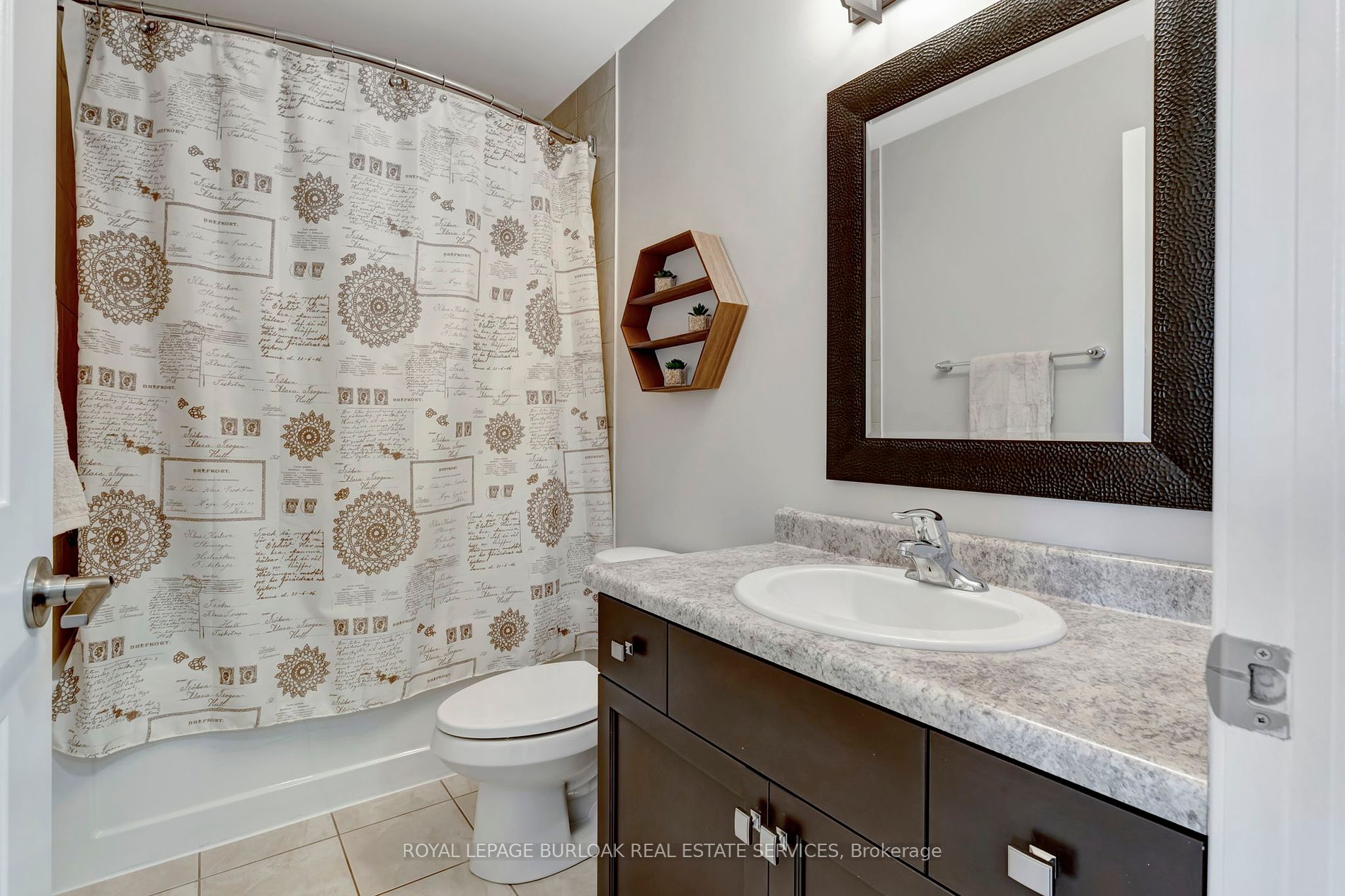 16 Hitching Post Ridge