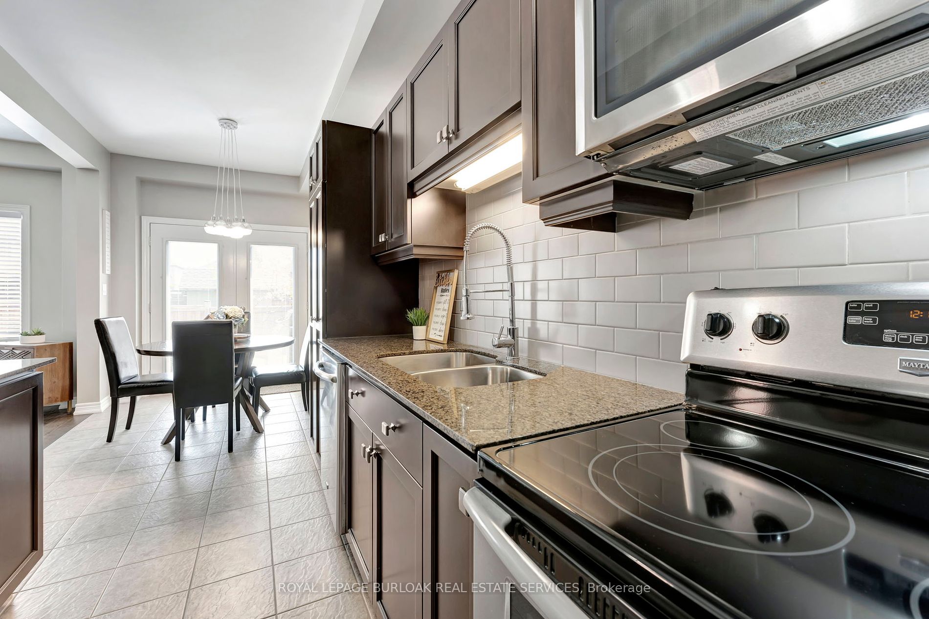 16 Hitching Post Ridge