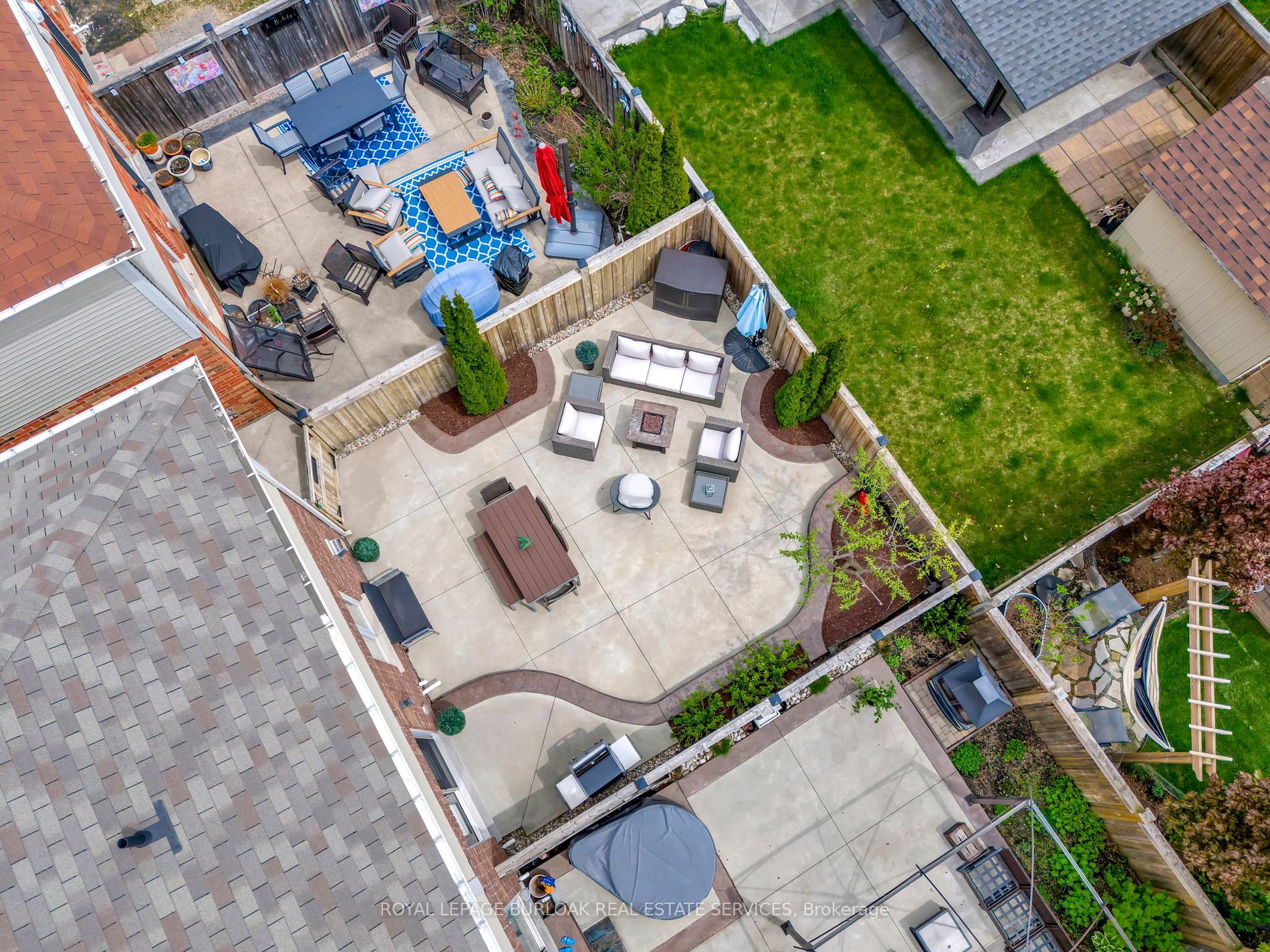 16 Hitching Post Ridge