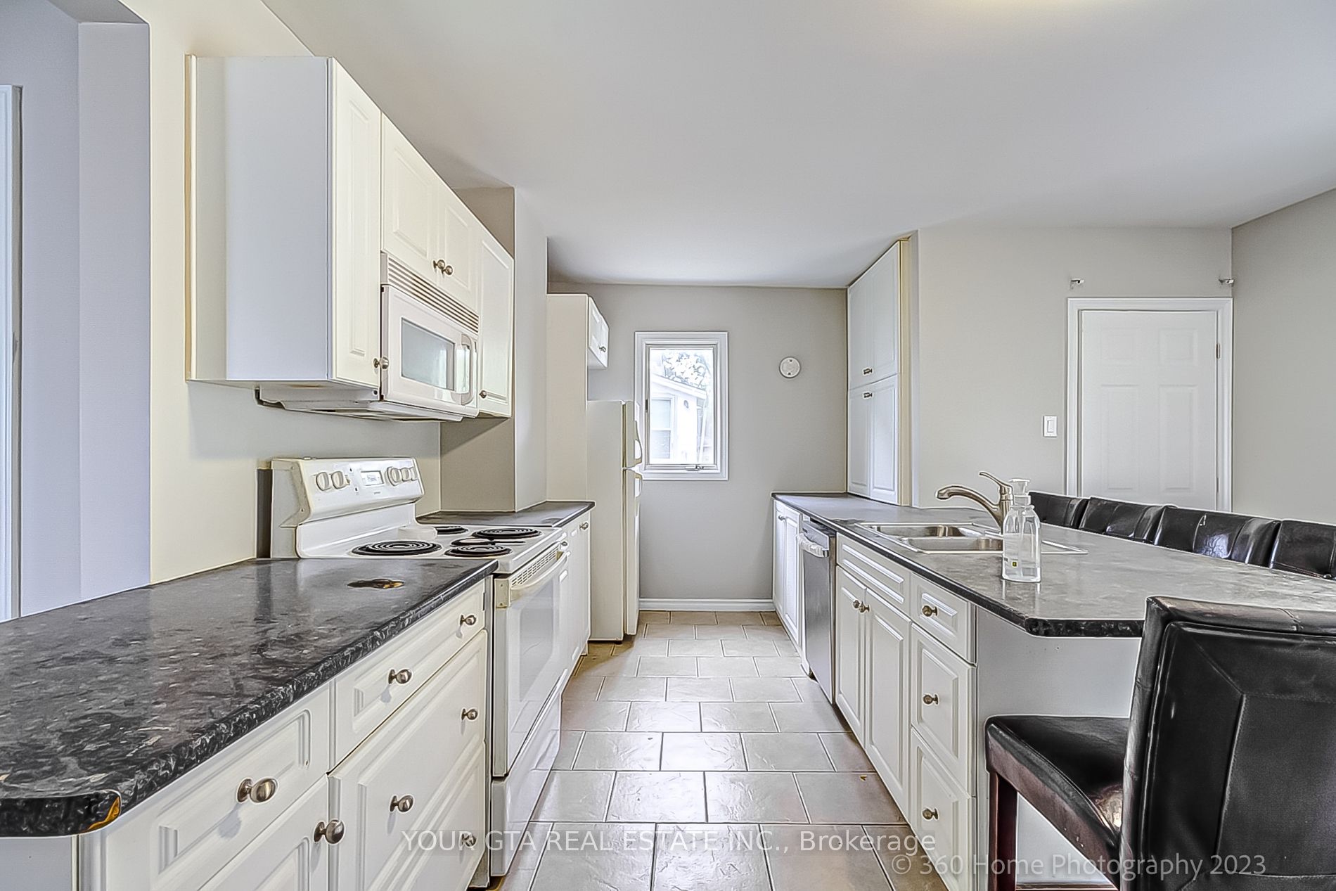 4699 Ryerson Crescent