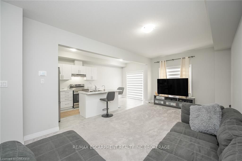 520 Grey Street, #53
