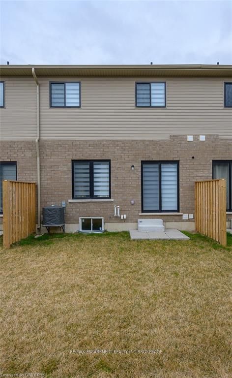 520 Grey Street, #53