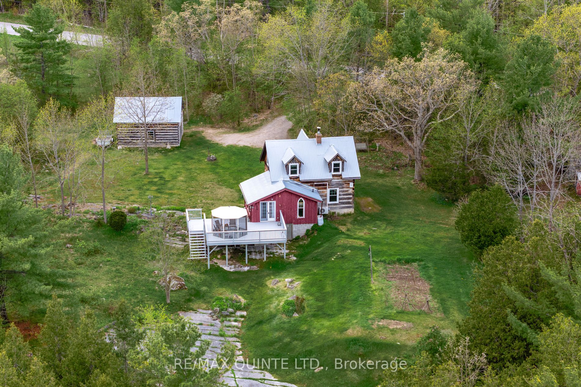 583 LAHEY Rd