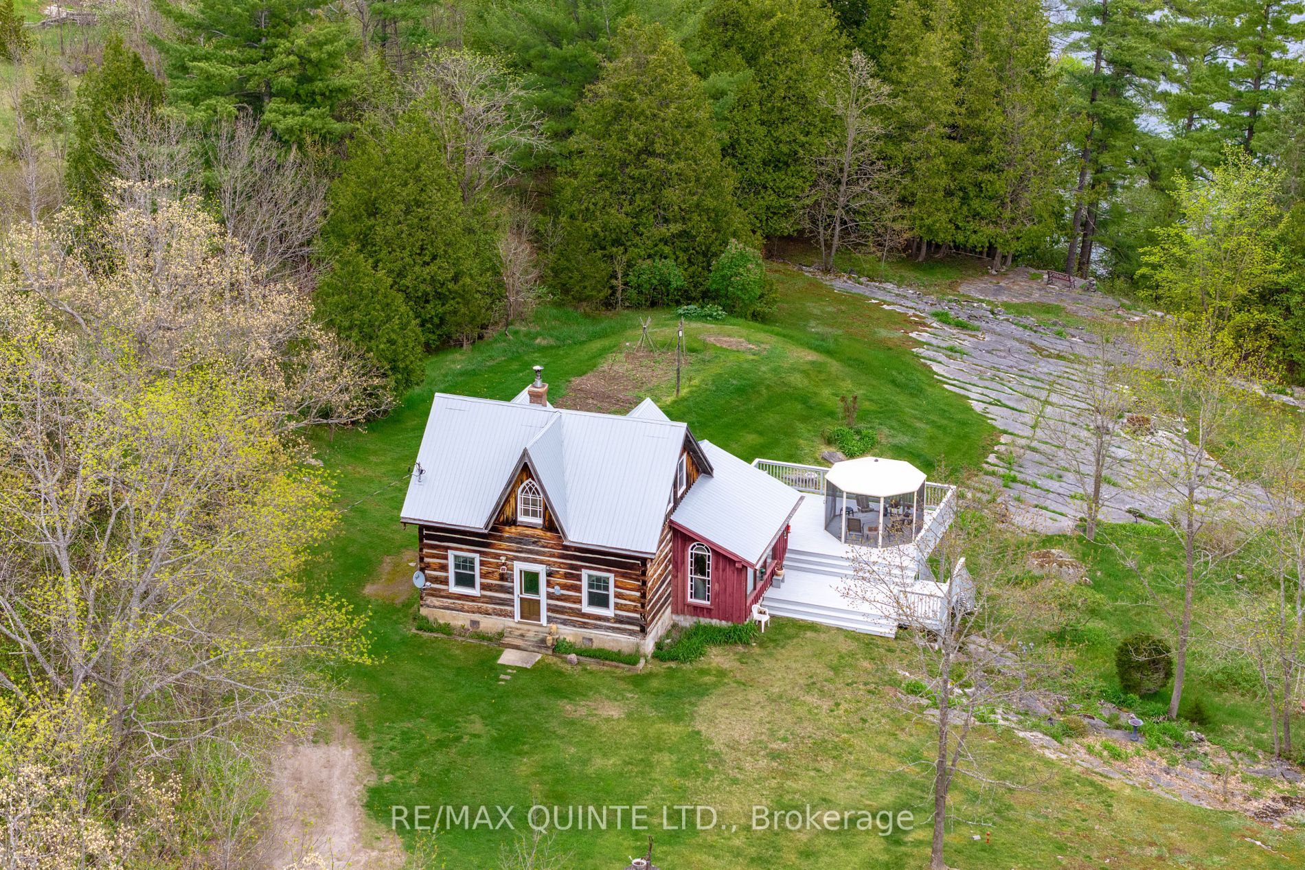 583 LAHEY Rd