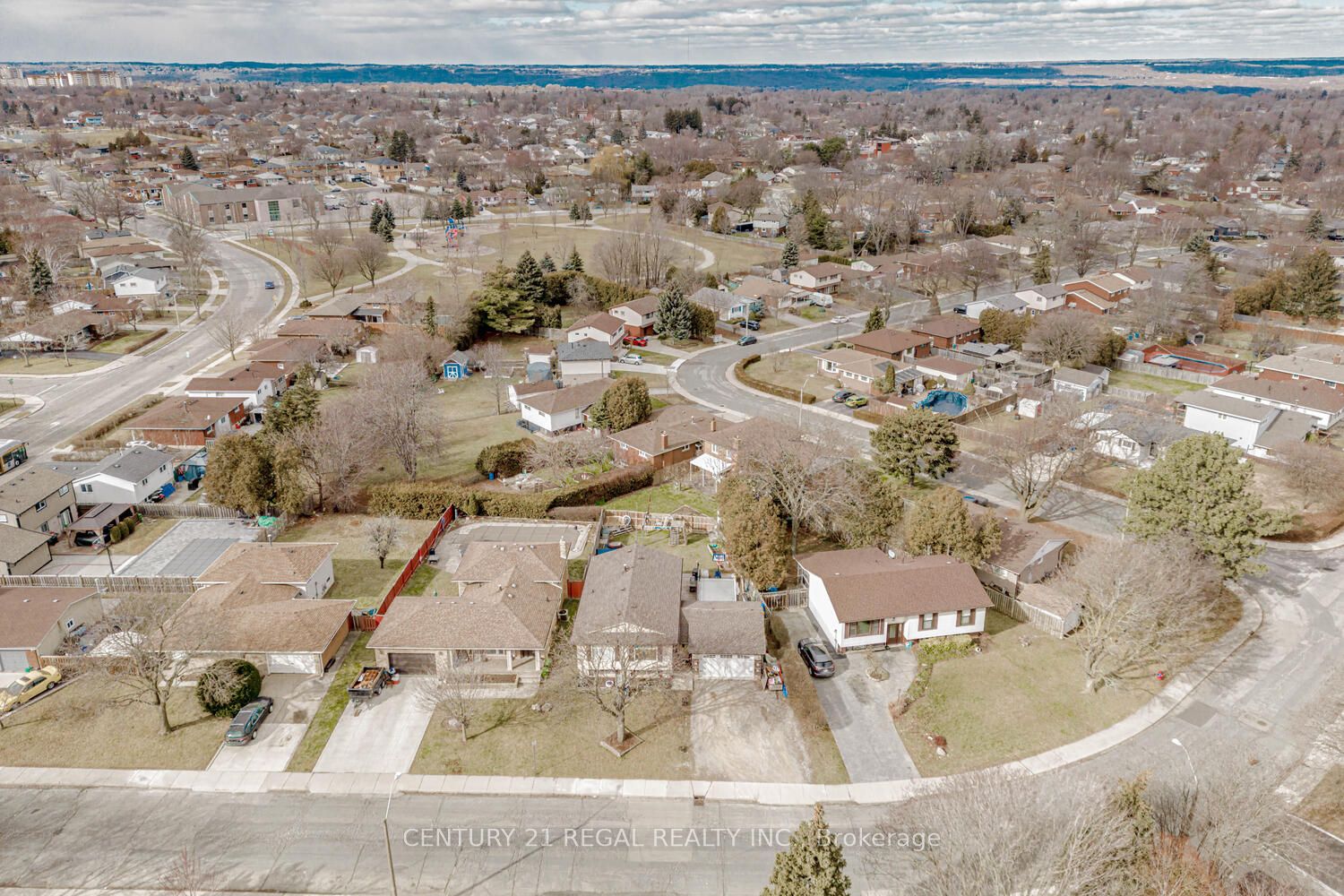 84 Elgar Ave