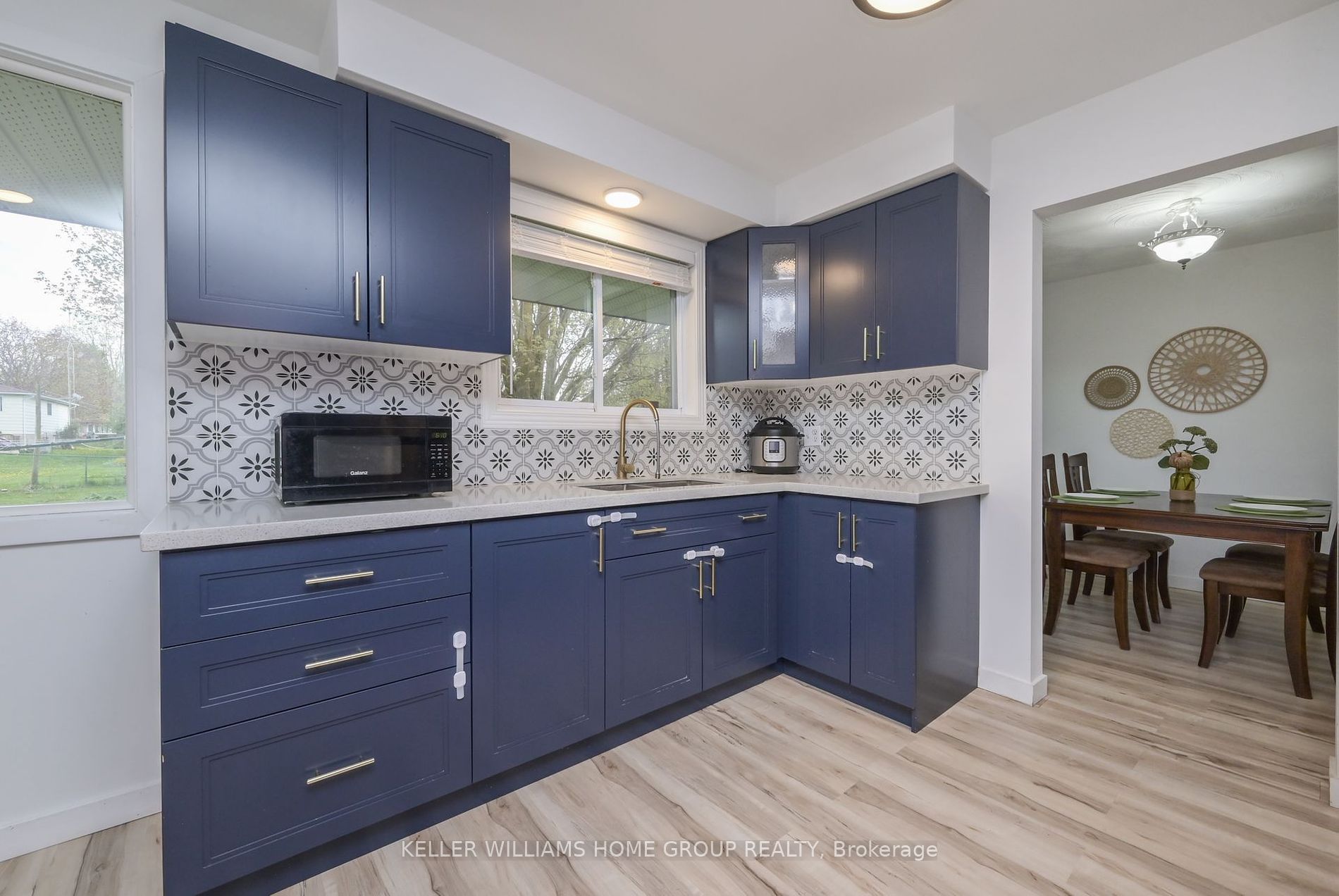 105 Mill St