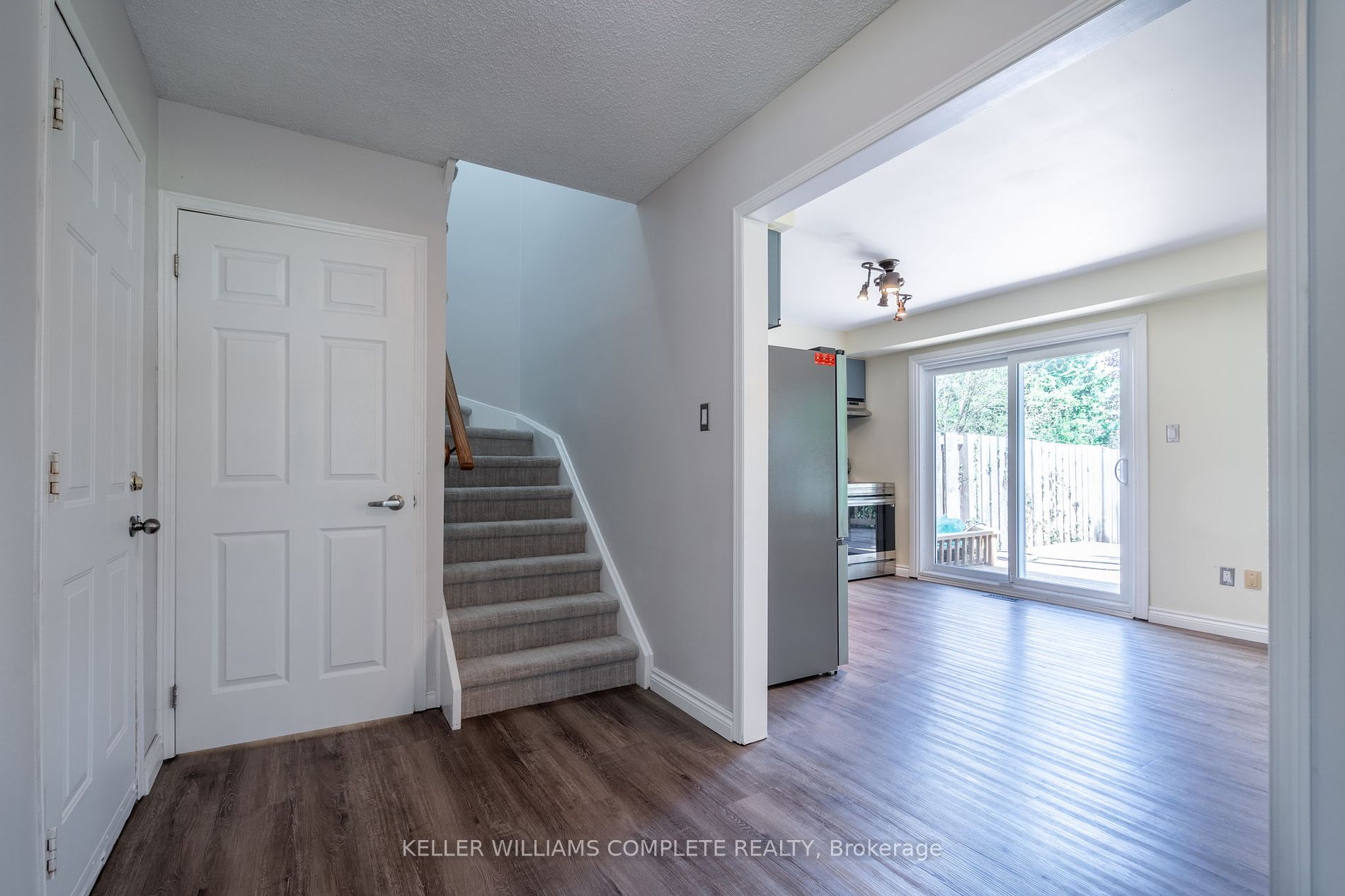 14 Hedge Lawn Drive