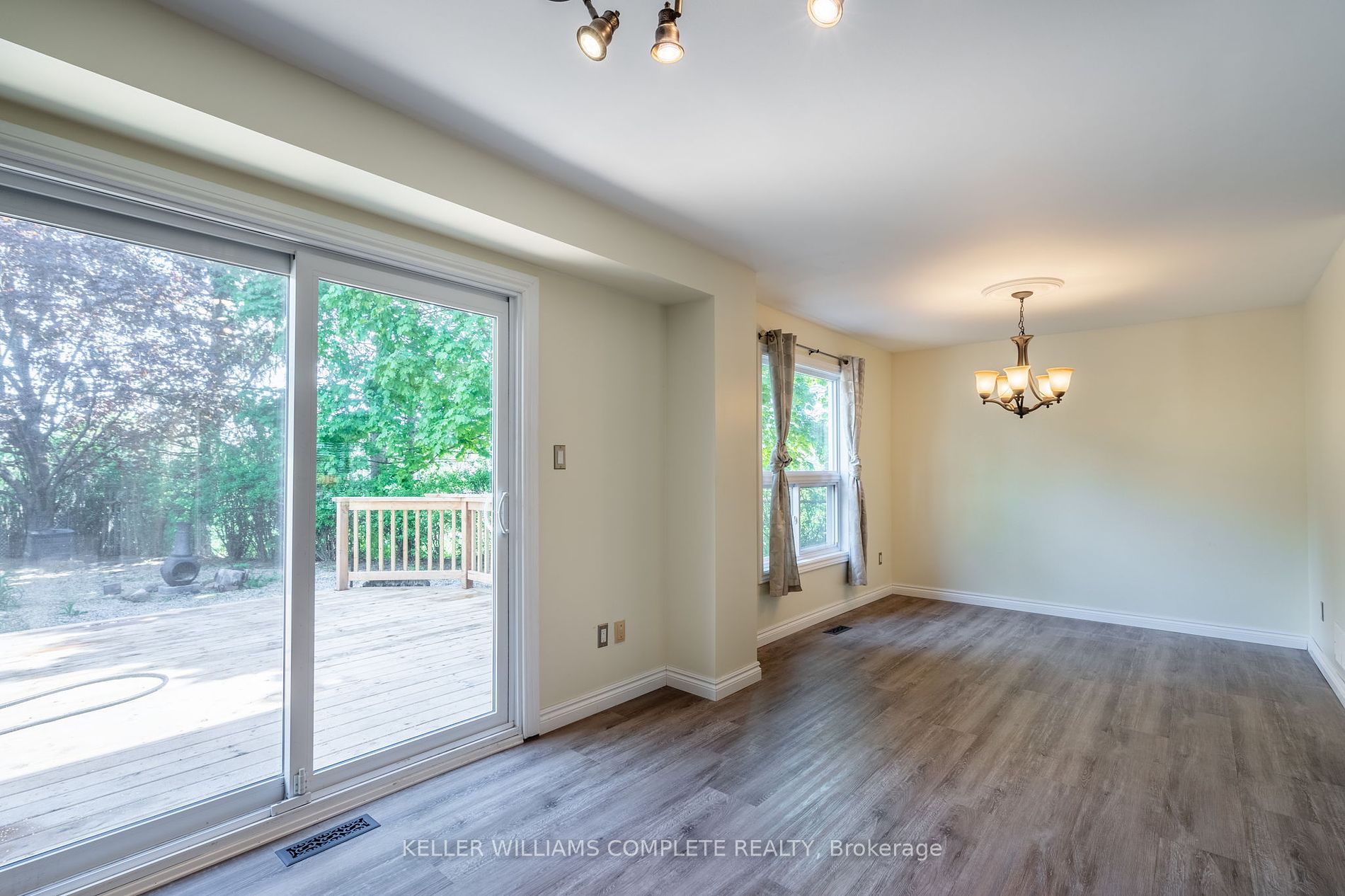 14 Hedge Lawn Drive