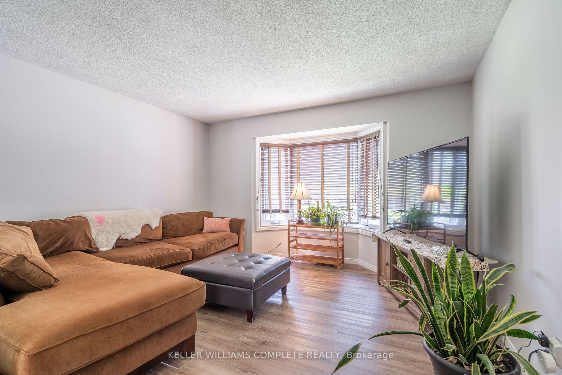 14 Hedge Lawn Drive