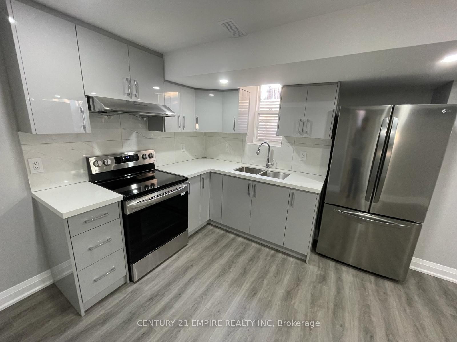 565 Avignon Place