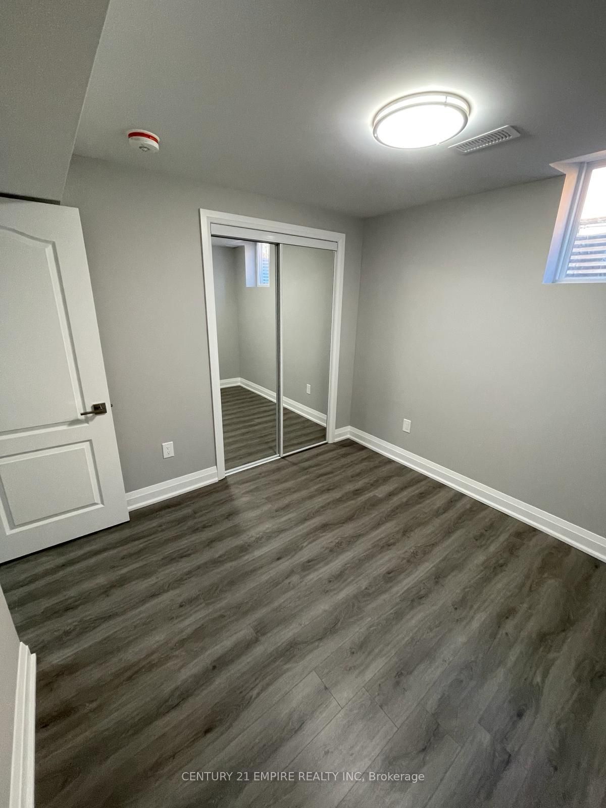 565 Avignon Place