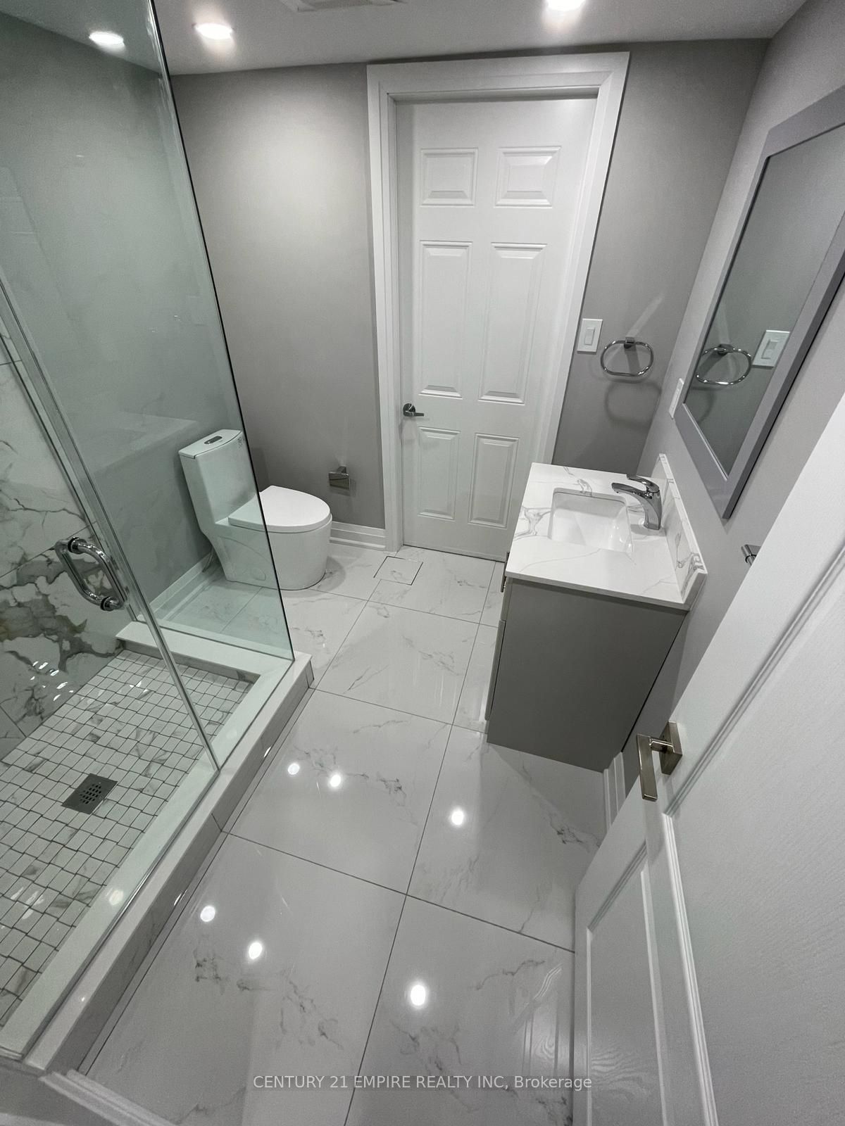 565 Avignon Place